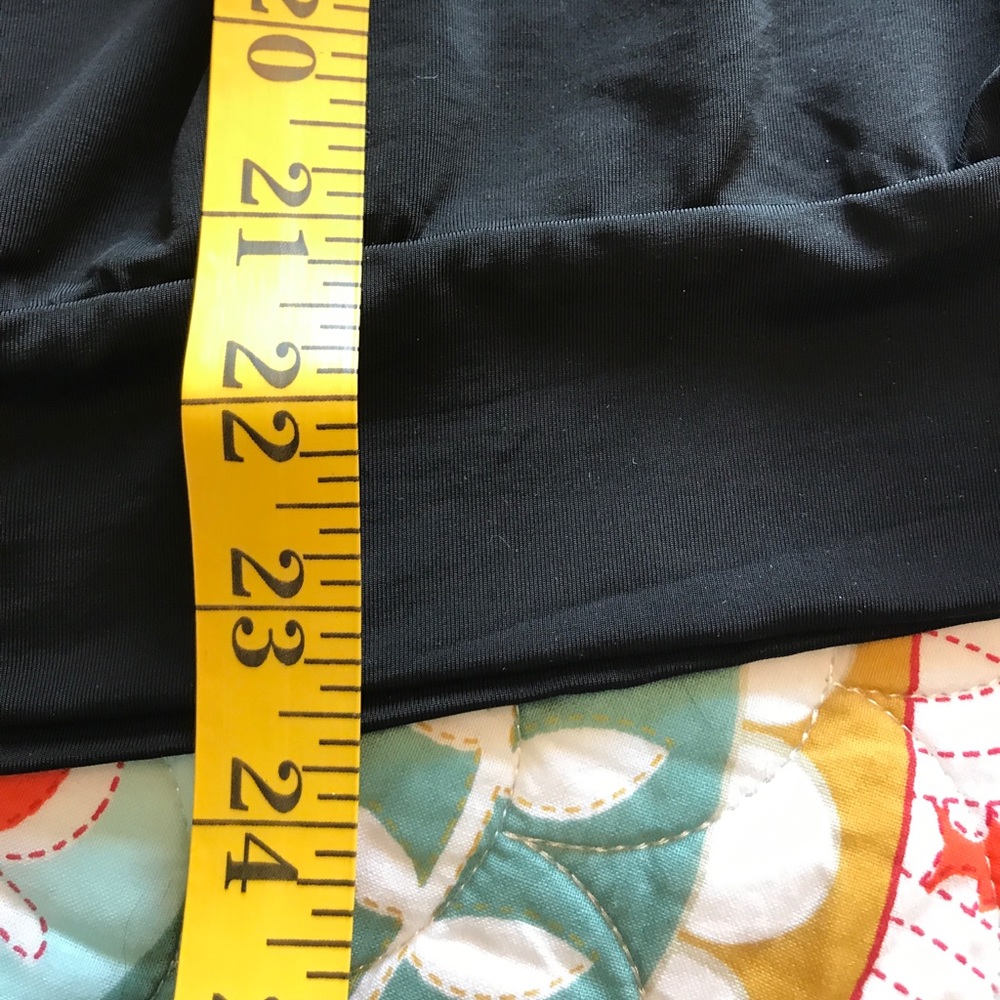 WHBM Top Detailed Shoulder - Picture 8 of 8